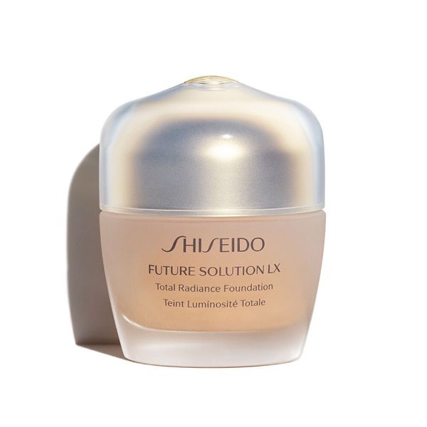 Picture of Future Solution LX Total Radiance Foundation SPF15